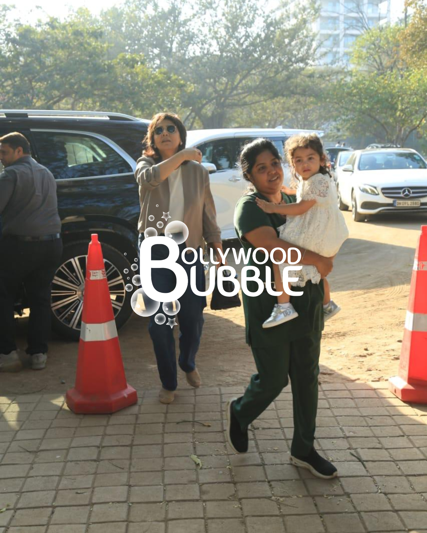 Raha Kapoor arrives with dadi Neeetu Kapoor at Randhir Kapoor's birthday celebrations