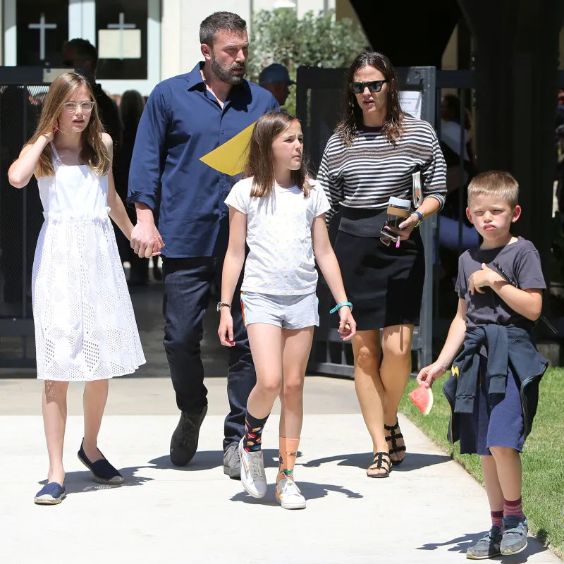 Ben Affleck and Jennifer Garner with the kids