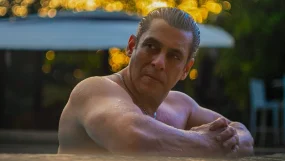 Salman Khan’s Shirtless Pool Pics Break The Internet After Andaz Apna Apna Re-Release