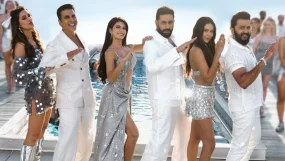 Qayamat From Sajid Nadiadwala’s Housefull 5 Out! Akshay Kumar, Riteish Deshmukh & Other Groove To Cruise Party Anthem