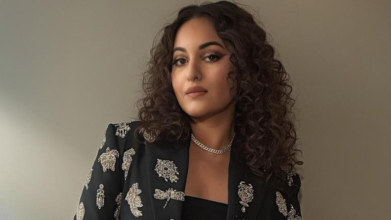 Sonakshi Sinha Calls Out News Channels