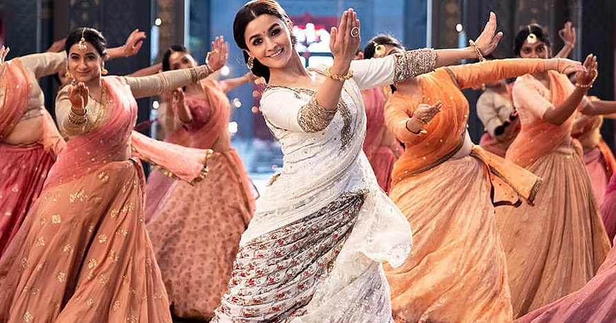 Alia Bhatt In Ghar More Pardesiya