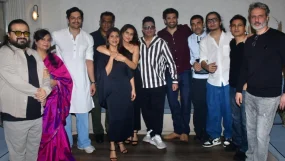 Metro...In Dino Cast