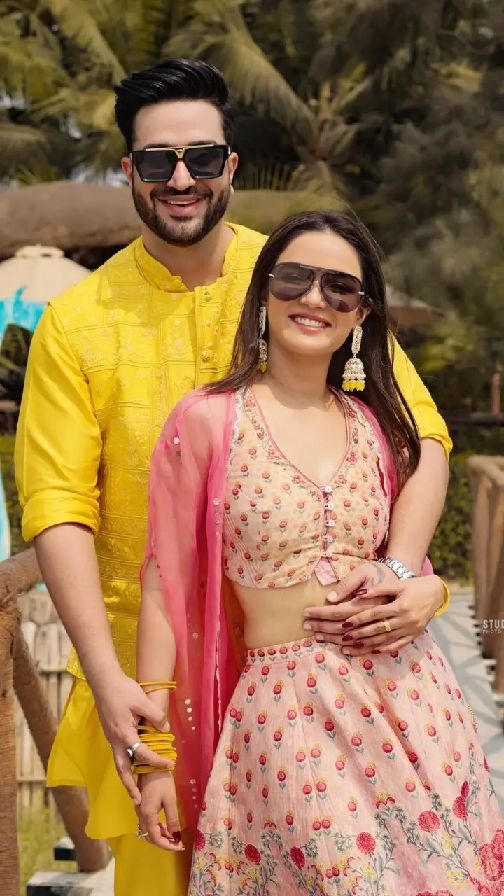 Jasmin Bhasin & Aly Goni - Bigg Boss 14