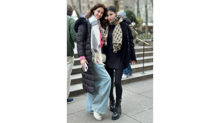 Mouni Roy & Disha Patani