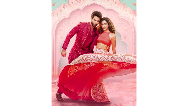 Rohit saraf and sanya malhotra in param sundari