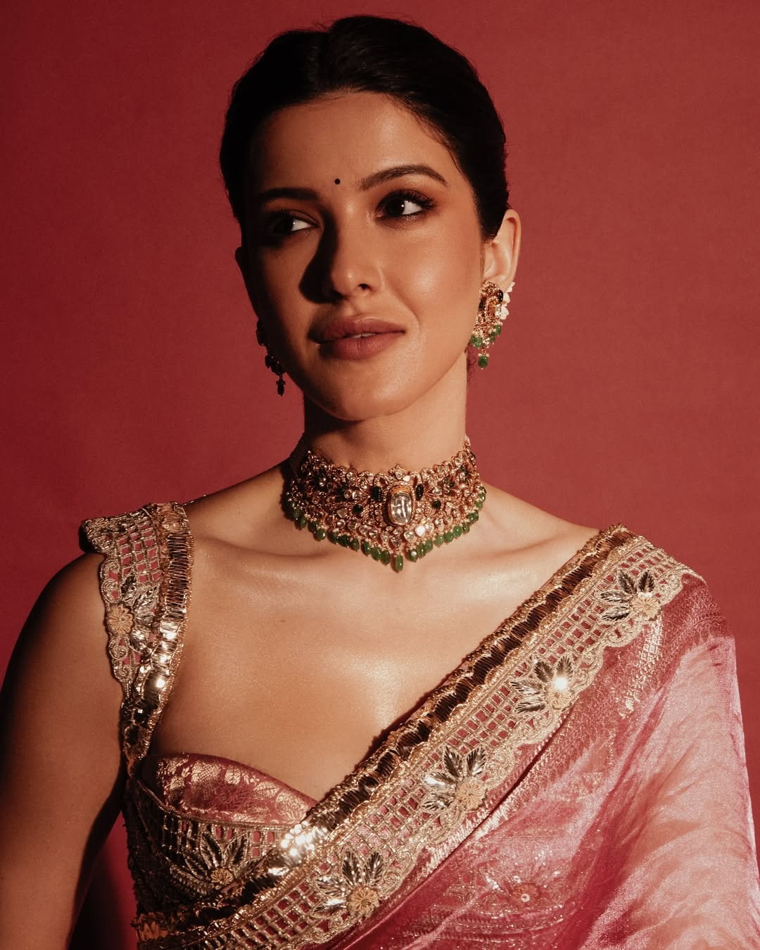 Shanaya Kapoor In A Tissue Silk