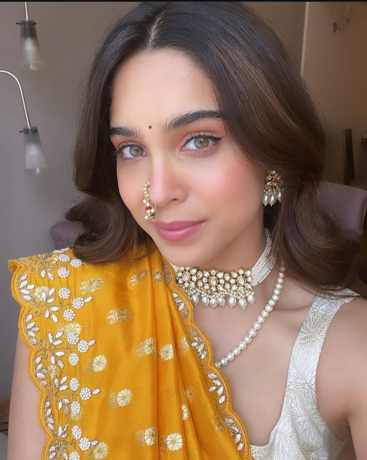 Sharvari in Maharashtrian Nose Pin Look