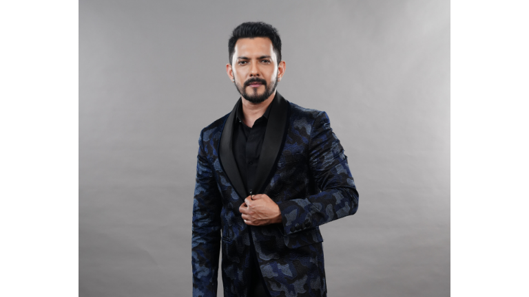 Aditya Narayan- R&F