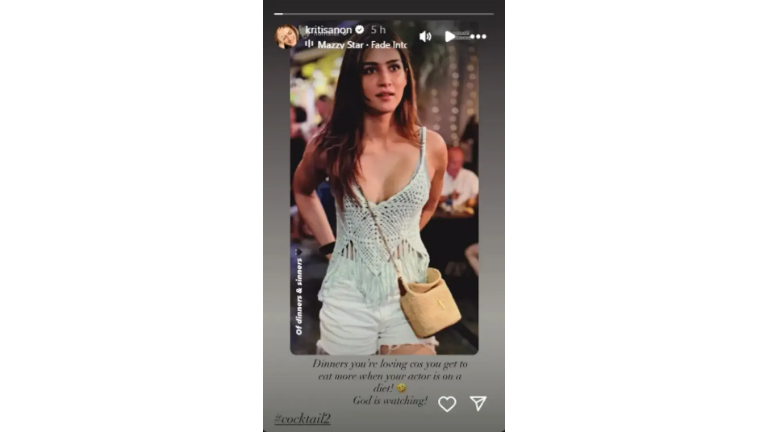 Kriti Sanon Look On Cocktail 2