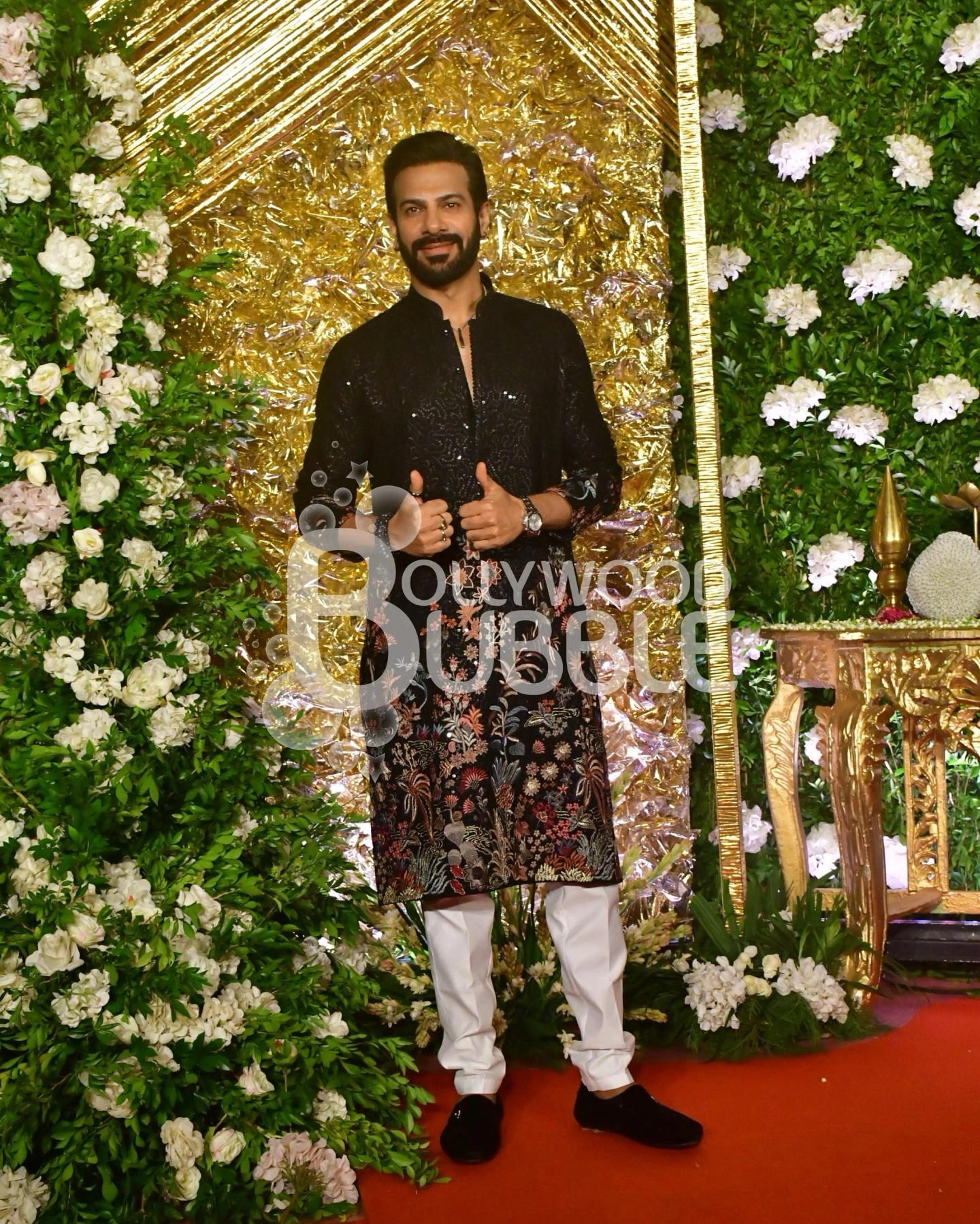 Karan Veer Mehra at Ramesh Taurani’s Diwali Party 2025