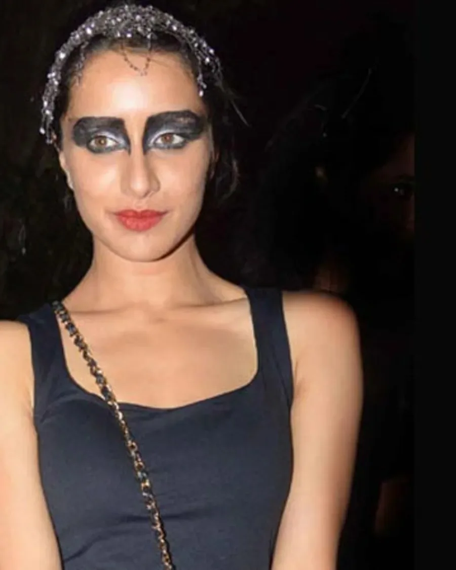 Shraddha Kapoor As The Black Swan – Black Swan