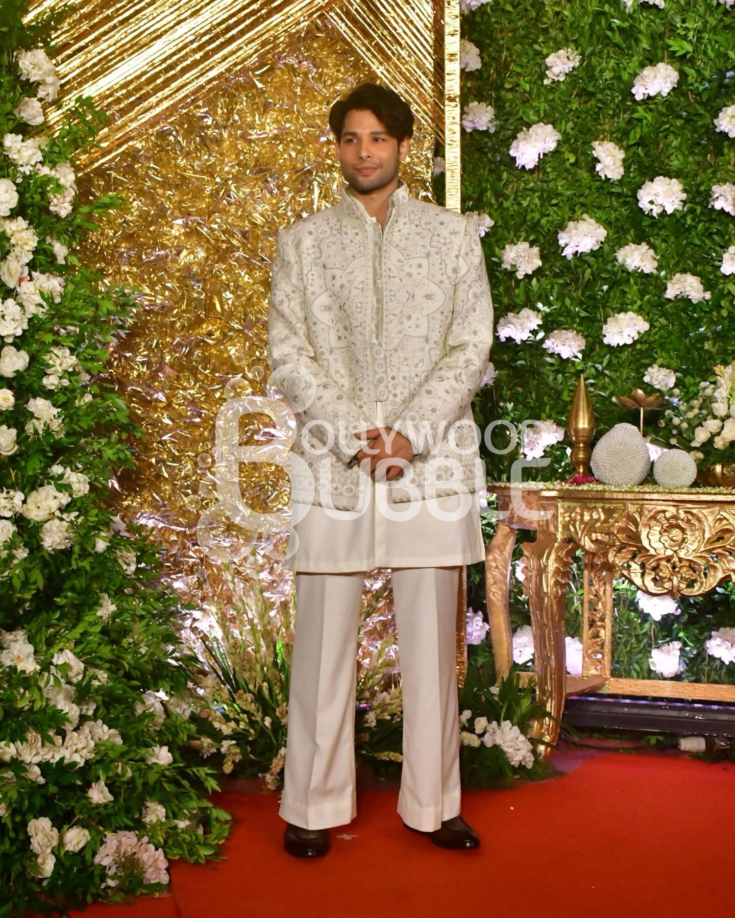 Siddhant Chaturvedi at Ramesh Taurani’s Diwali Party 2025