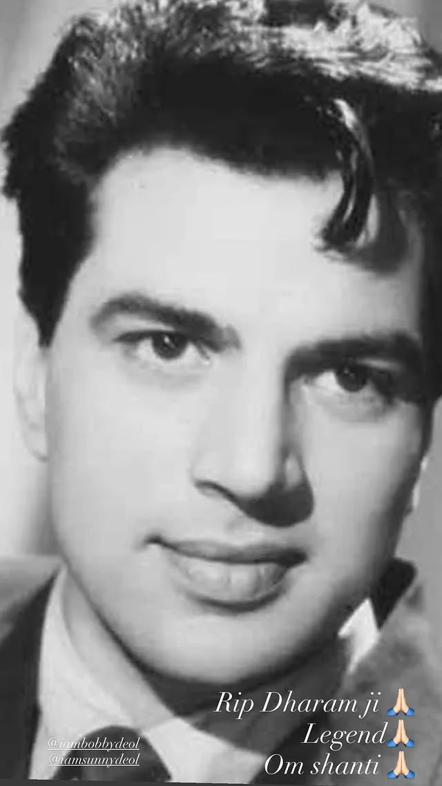 Bipasha Basu Pays Tribute To Dharmendra