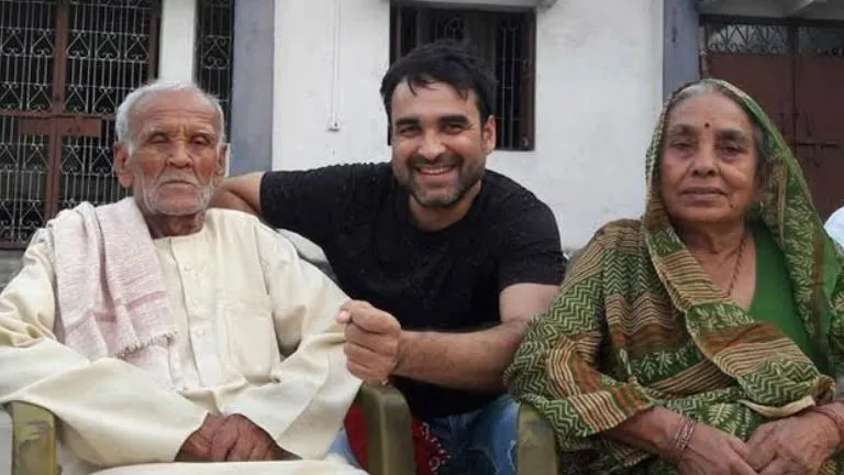Pankaj Tripathi’s Mother, Hemwanti Devi, Passes Away at 89 in Bihar