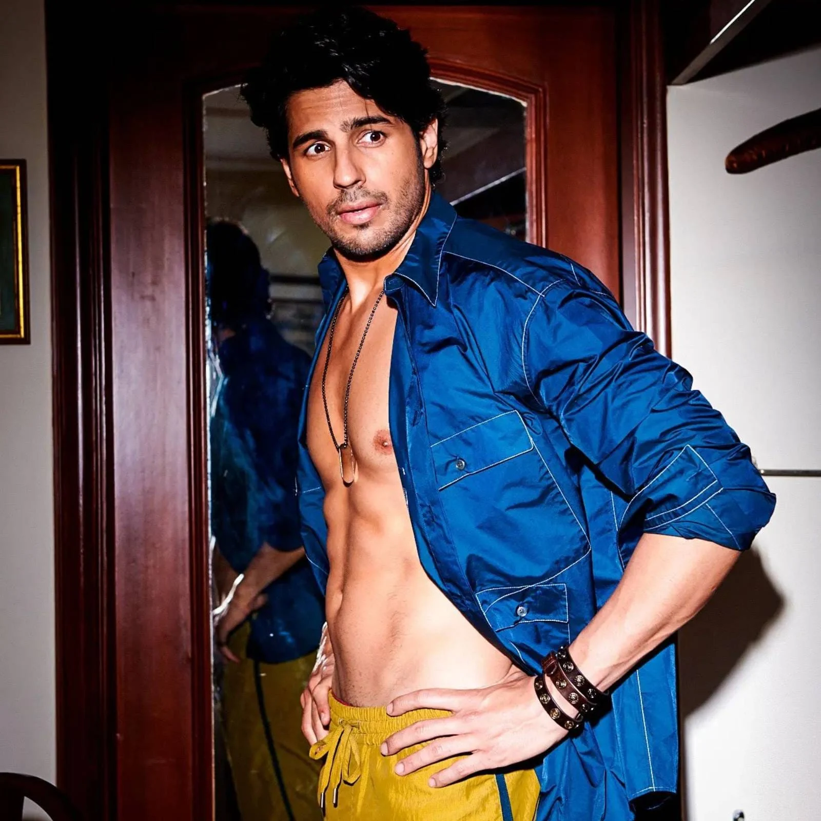 Sidharth Malhotra Serving Major Thirst-Trap Goals