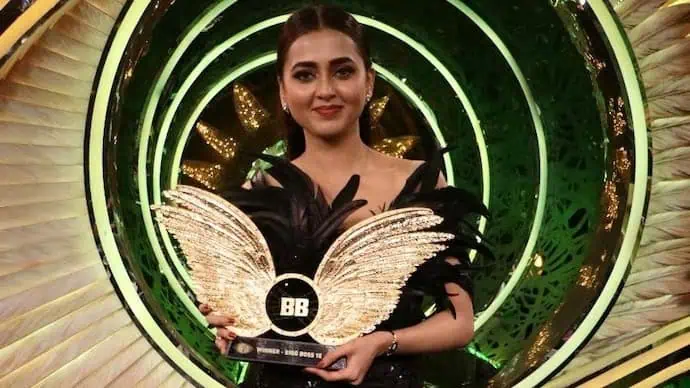 Tejasswi Prakash With Her Bigg Boss 15 Trophy