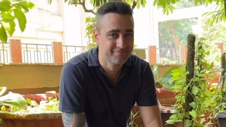 Imran Khan Admits Having PR, Managers Is Not Meant For Him Ahead Of Comeback