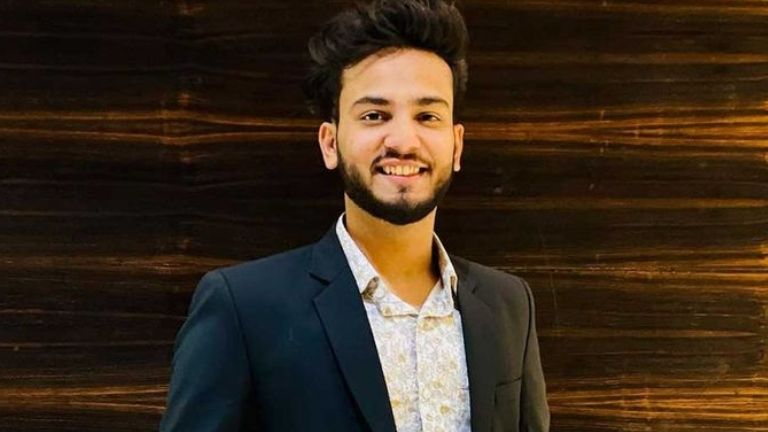 SC Quashes FIR, Legal Proceedings Against Elvish Yadav In Snake Venom Case