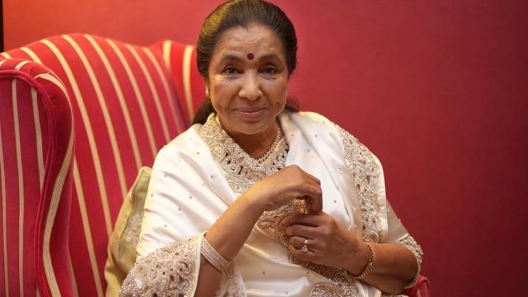 Pakistani Channel Slapped With Notice For Airing Asha Bhosle's Death News
