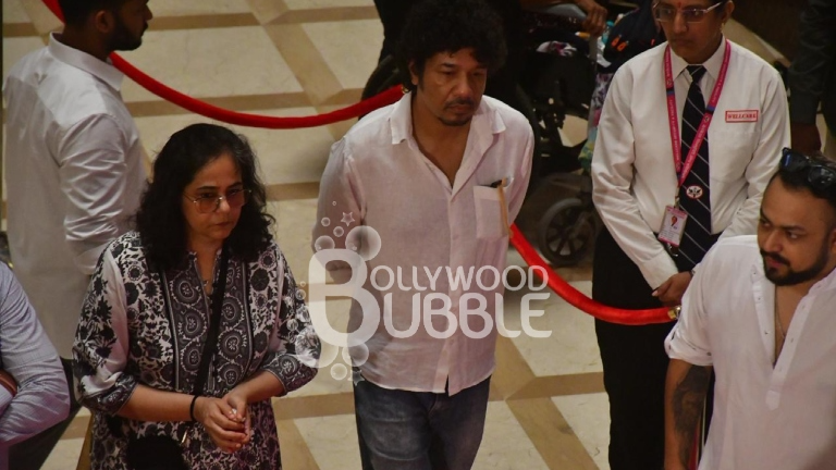 Papon pays his last respects