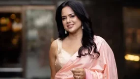 Sameera Reddy Recalls Splurging Rs 4 Lakh On Designer Bag To 'Fit In' With Bollywood Crowd