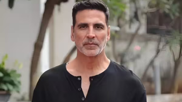 Akshay Kumar To Take A Break After Eye Surgery
