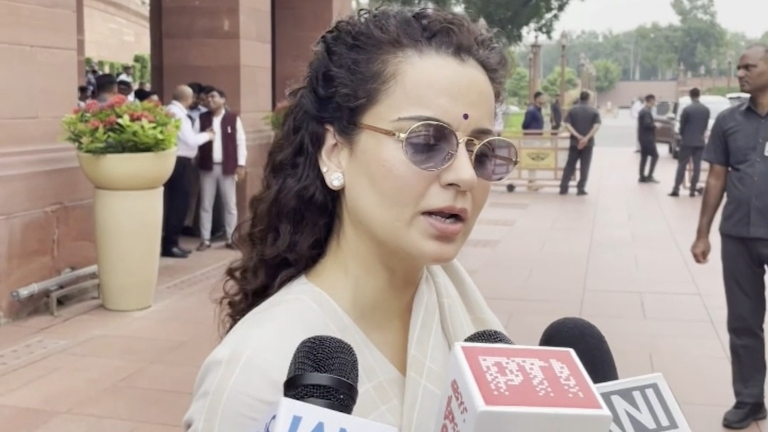 Kangana Ranaut REACTS Harshly To CJP's Jantar Mantar Protest