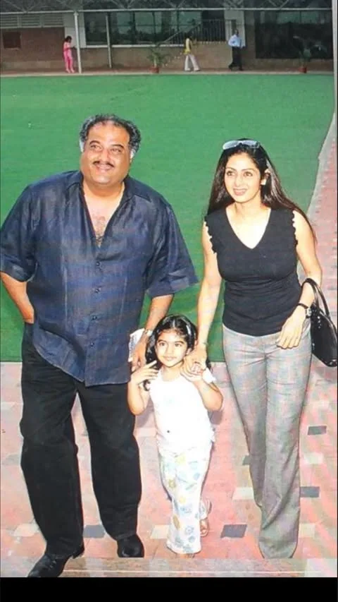Khushi remembers Mumma Sridevi